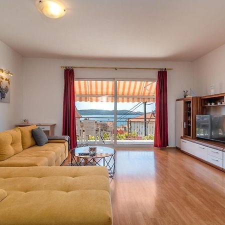 Comfortable Apartment Near The Sea Trogir Exteriér fotografie