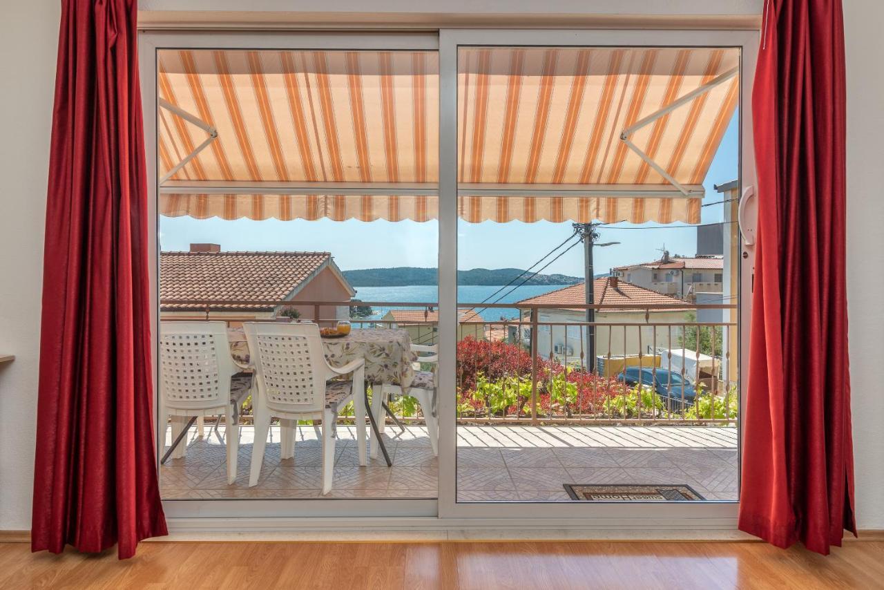 Comfortable Apartment Near The Sea Trogir Exteriér fotografie