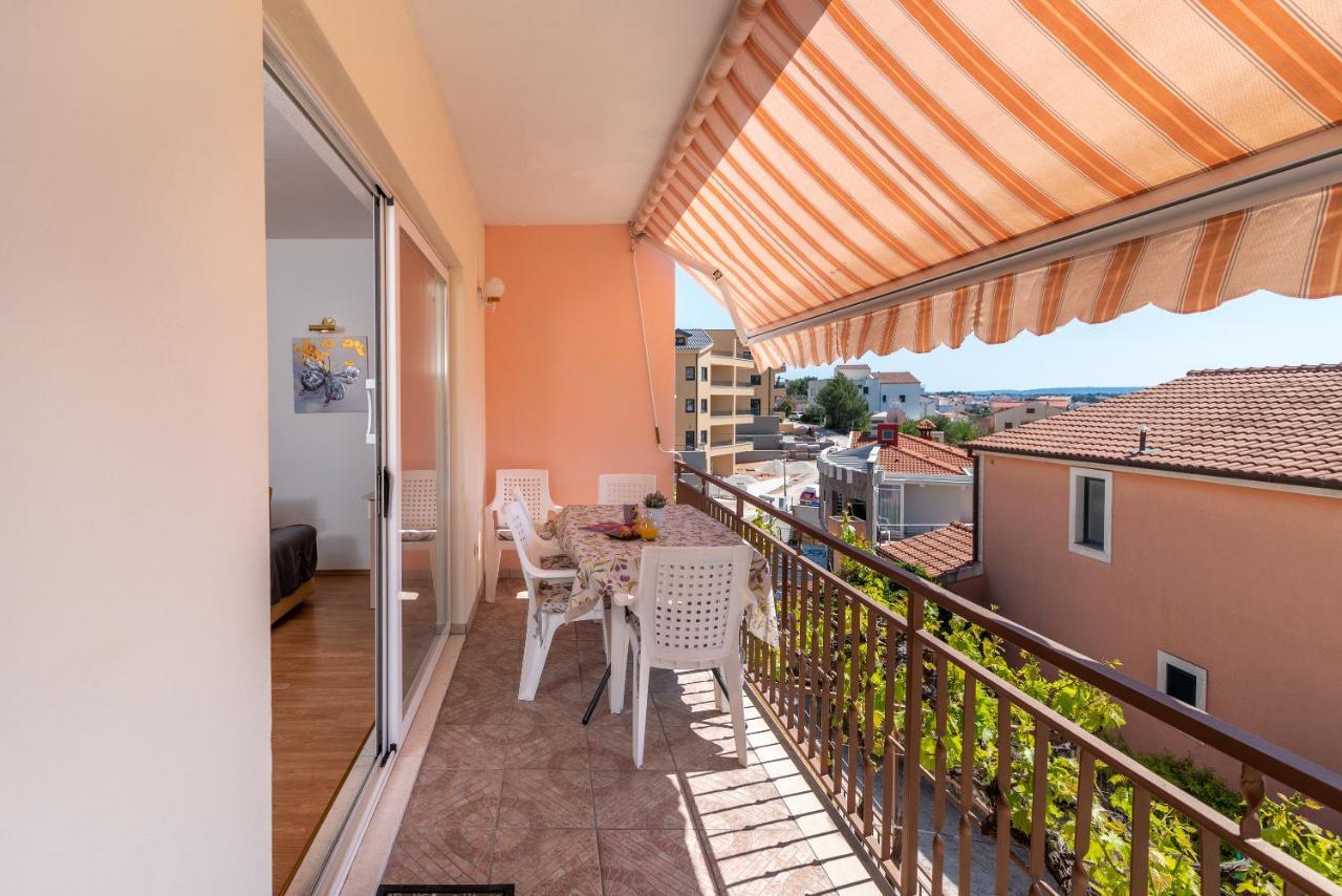 Comfortable Apartment Near The Sea Trogir Exteriér fotografie