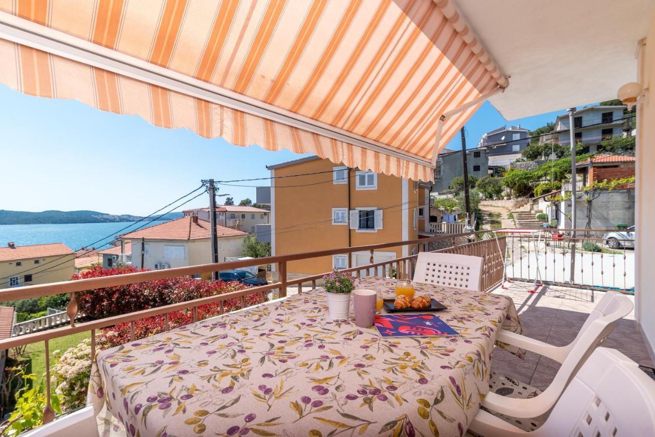 Comfortable Apartment Near The Sea Trogir Exteriér fotografie