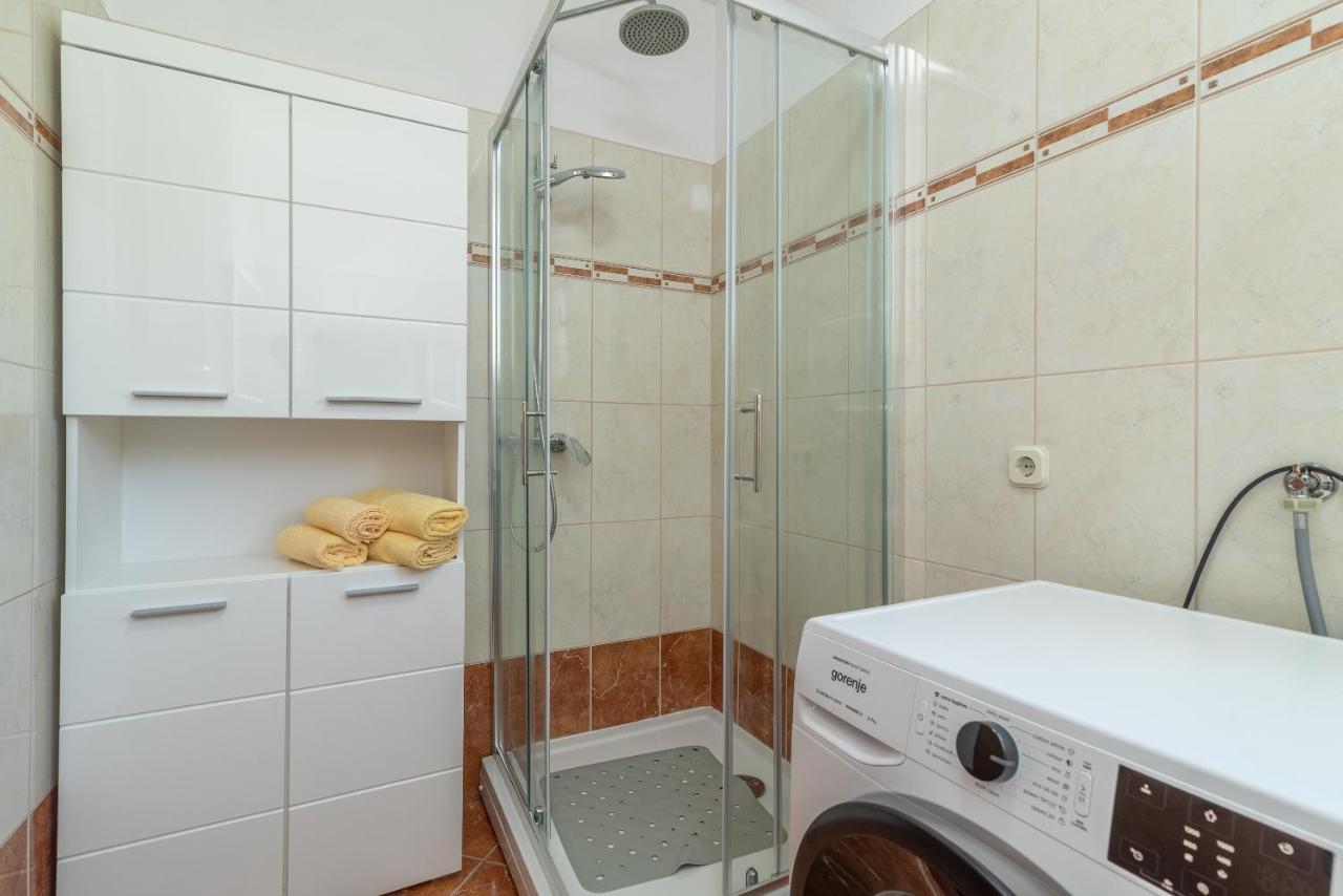 Comfortable Apartment Near The Sea Trogir Exteriér fotografie